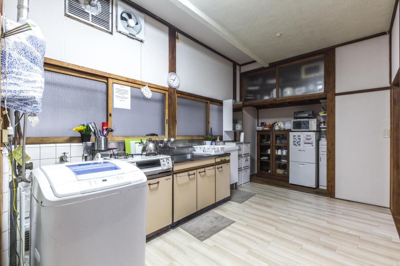 Samurai House - Large Family House, West Shinjuku Tokyo Exterior photo