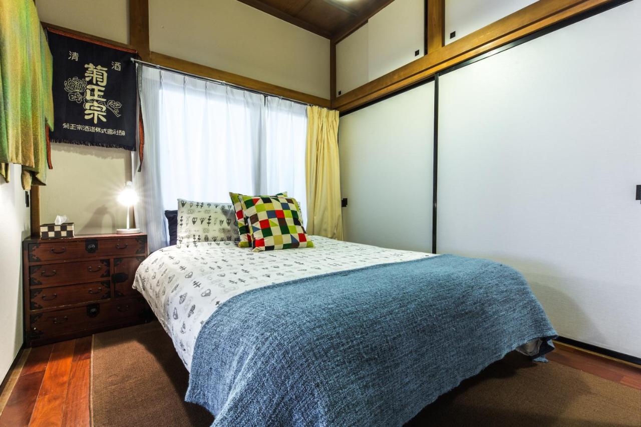 Samurai House - Large Family House, West Shinjuku Tokyo Exterior photo