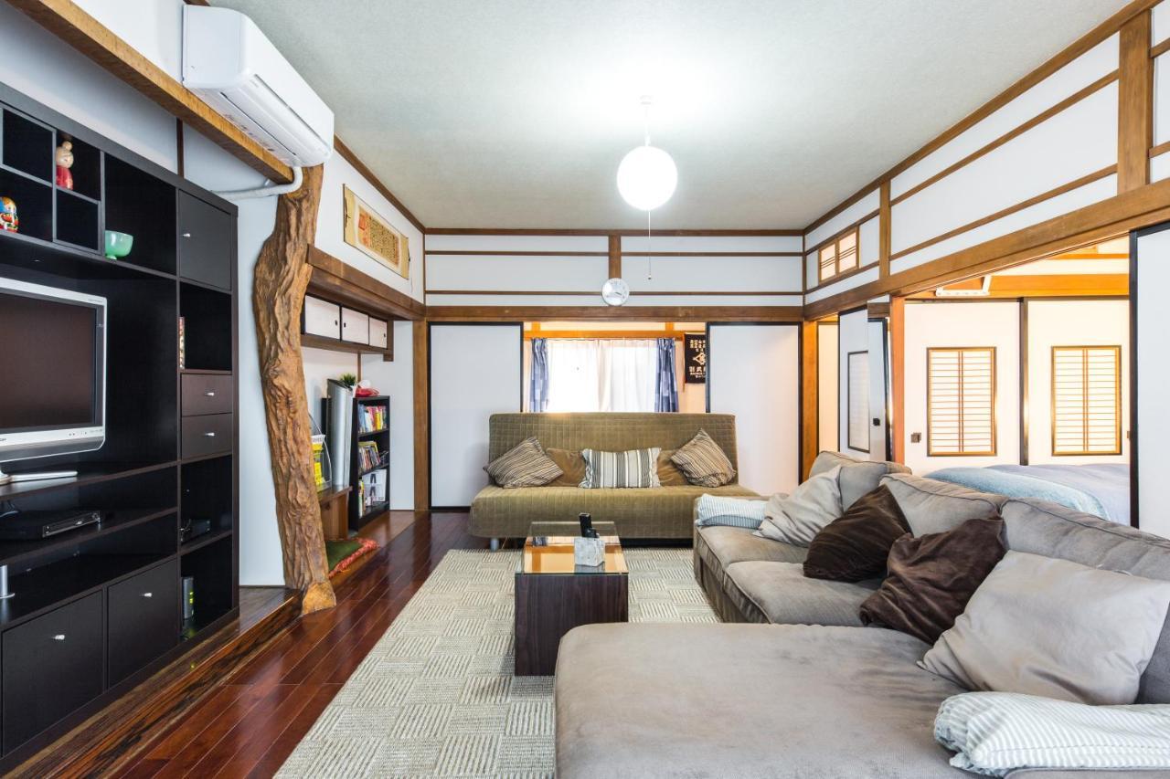 Samurai House - Large Family House, West Shinjuku Tokyo Exterior photo