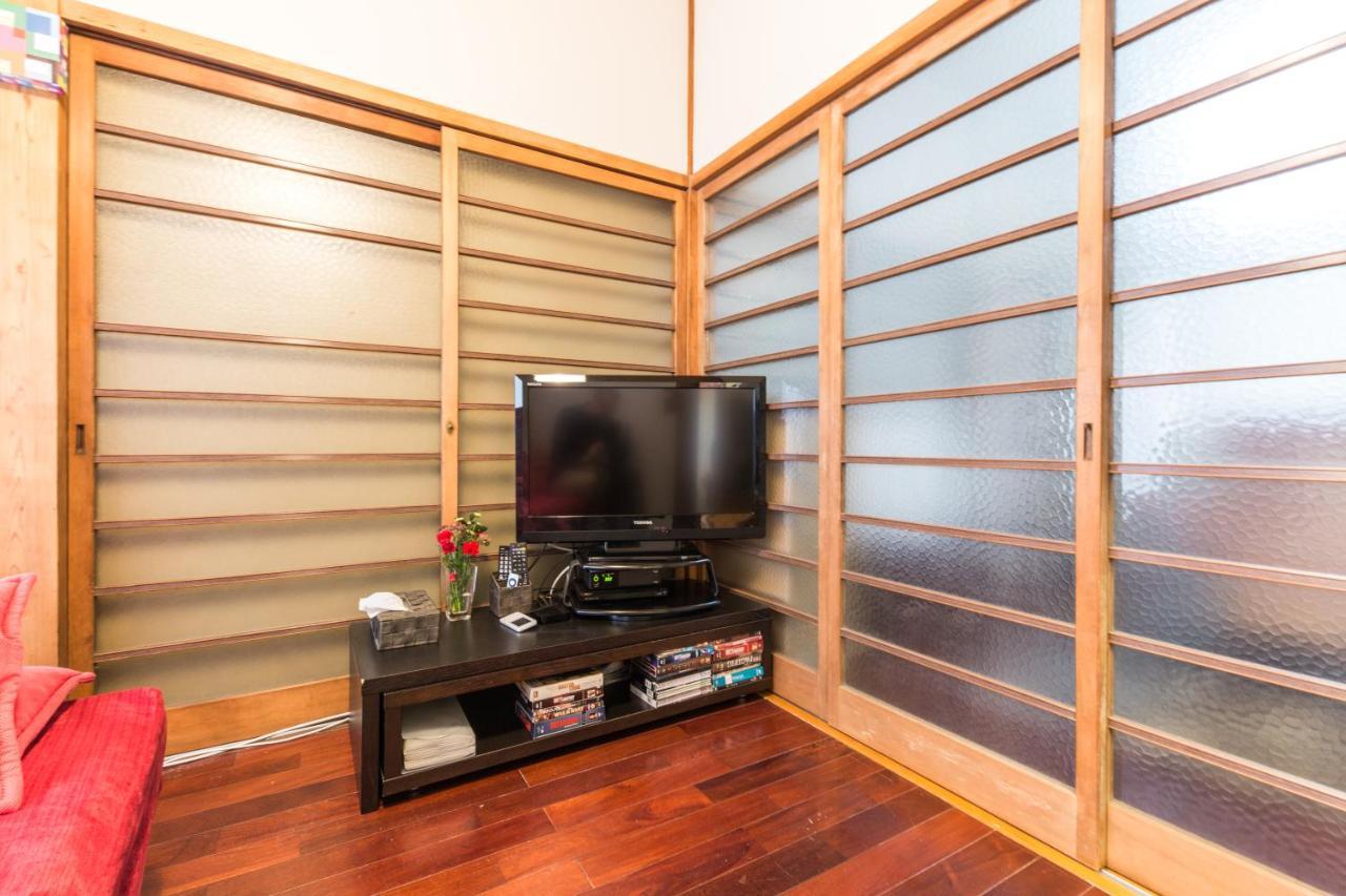 Samurai House - Large Family House, West Shinjuku Tokyo Exterior photo